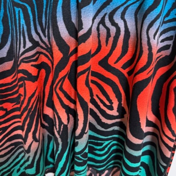 Jostar multi-color matte jersey tunic top. - Picture 4 of 6